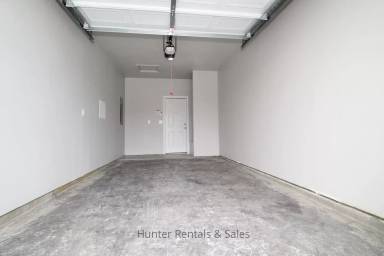 Main picture of 302 Lowes Blvd