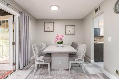 Main picture of 6619 La Mirada Dr W