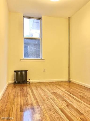 Main picture of 448 W 55th St