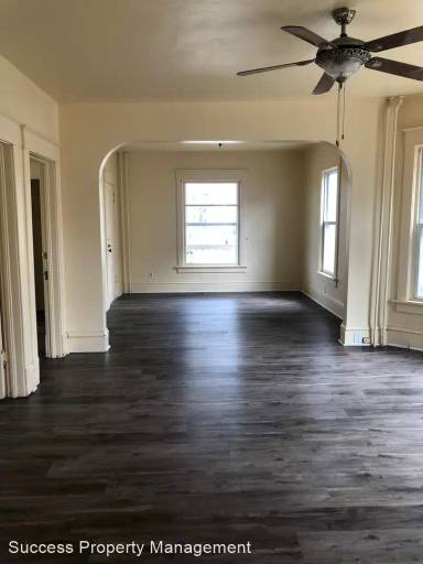 Main picture of 5128 18th Ave