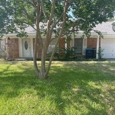 Main picture of 7436 Monterrey Dr