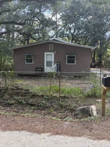 Main picture of 13700 Castelin Ave