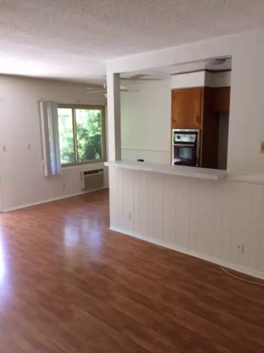 Main picture of 628 E Cedar Ave