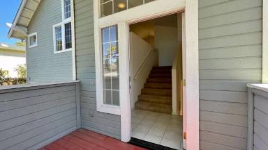 Main picture of 585 Luneta Dr