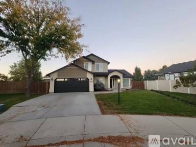 Main picture of 756 W Bird Wing Dr