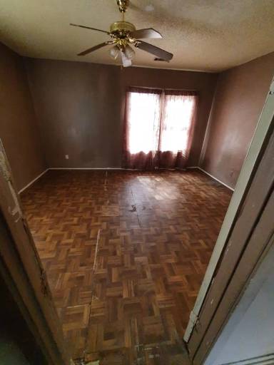 Main picture of 3310 W 18th St