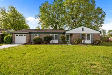 Main picture of 5667 Heathwood Ct