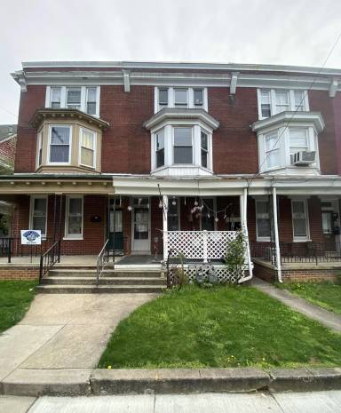 Main picture of 1122 W King St