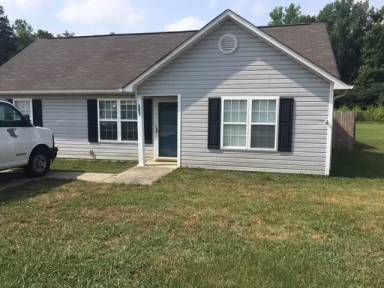 Main picture of 1215 Helms Rd