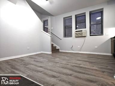 Main picture of 4875 N Magnolia Ave Apartments