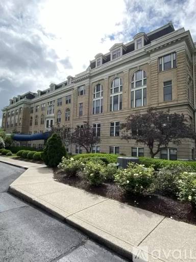 Main picture of 803 E 6th St