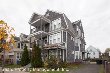 Main picture of 14 Revere St