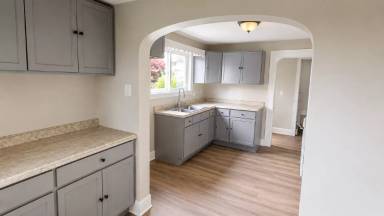 Main picture of 80 Hazelwood Ave
