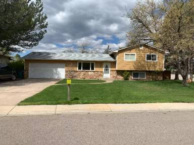 Main picture of 2049 Manchester Dr