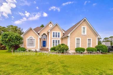 Main picture of 5900 Tropic Ct