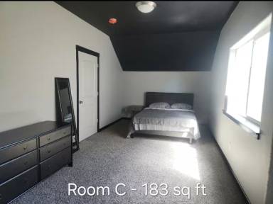 Main picture of 10721 NE 109th St