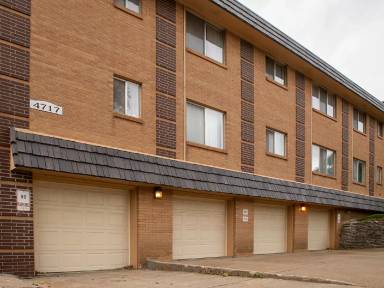 Main picture of 4717 Wakeley St