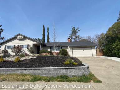 Main picture of 7731 Uplands Way