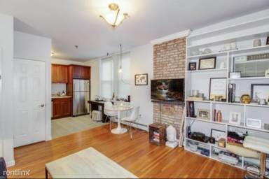 Main picture of 712 Willow Ave