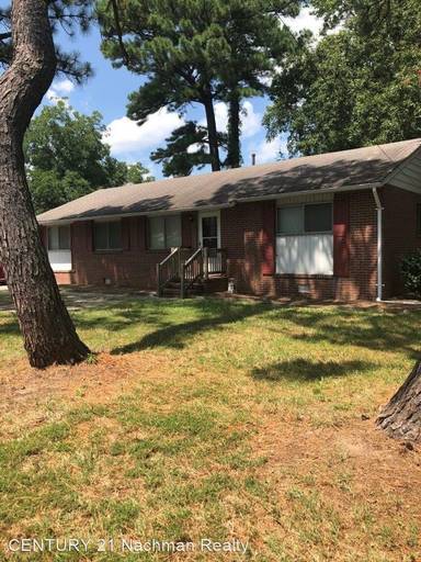 Main picture of 411 Fox Hill Rd