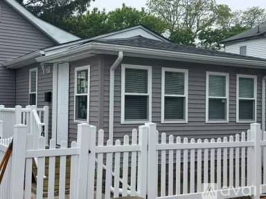 Main picture of 103 Brighton Ave