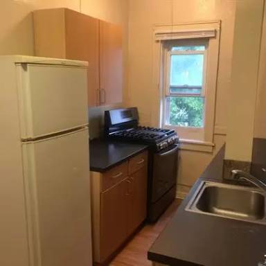 Main picture of 1828 Park Ave