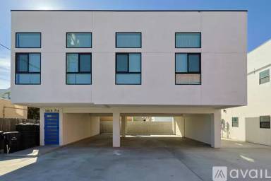 Main picture of 2616 Wellington Rd