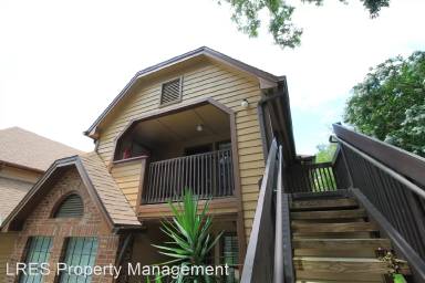 Main picture of 366 Waterside Dr