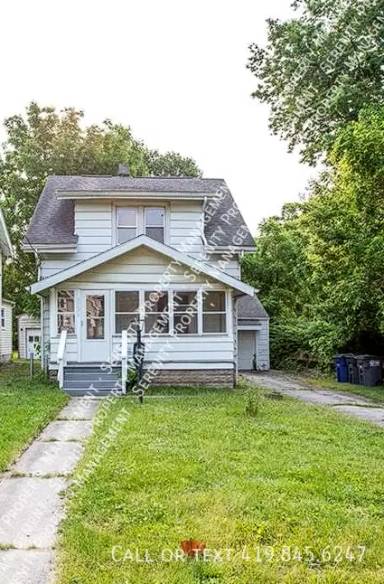 Main picture of 3726 Lockwood Ave