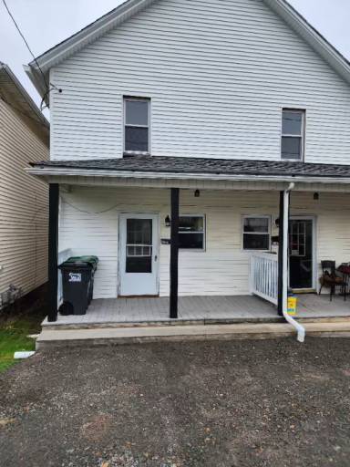 Main picture of 420 Hudson St
