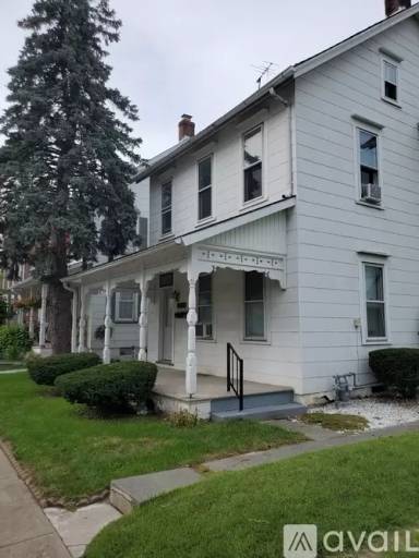 Main picture of 1407 Main St