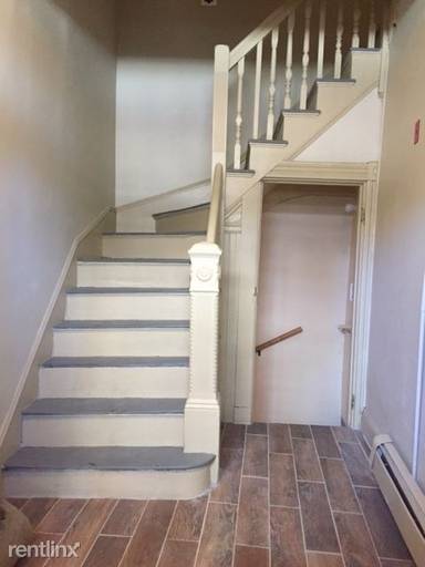 Main picture of 822 Huntington Ave