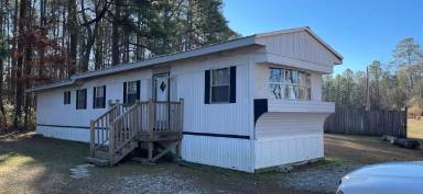 Main picture of 631 Holly Shelter Rd