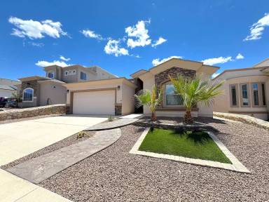 Main picture of 7844 Enchanted View Dr