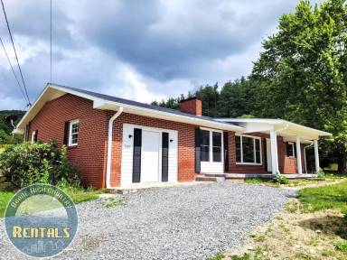 Main picture of 1285 Balm Hwy