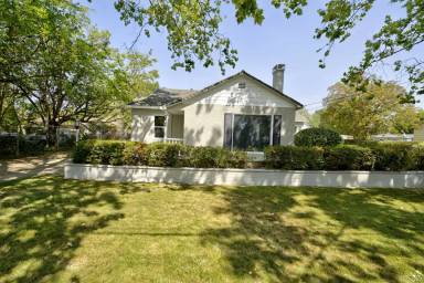 Main picture of 2649 21st Ave