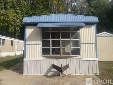 Main picture of 101 Nancy Ave