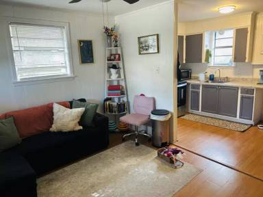 Main picture of 132 Hummell St