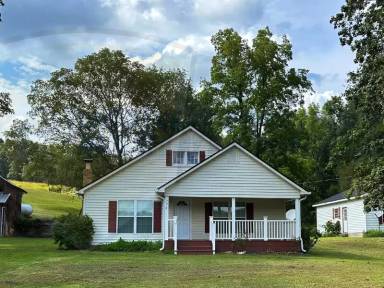 Main picture of 770 Salmon Branch Rd