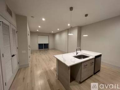 Main picture of 839 W Agatite Ave