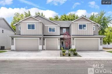 Main picture of 206 NE 3rd St