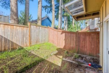 Main picture of 4031 S 66th St
