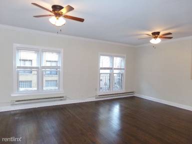 Main picture of 732 W Roscoe St