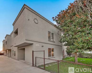Main picture of 3105 Walton Ave
