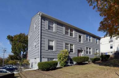 Main picture of 10 Beechwood Ave