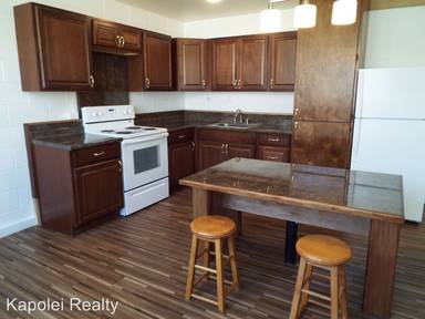 Main picture of 95-031 Kuahelani Ave