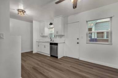 Main picture of 317 2nd St