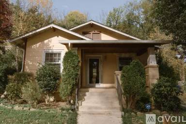 Main picture of 1707 W 43rd St