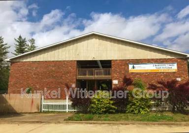 Main picture of 1320 N 1st St