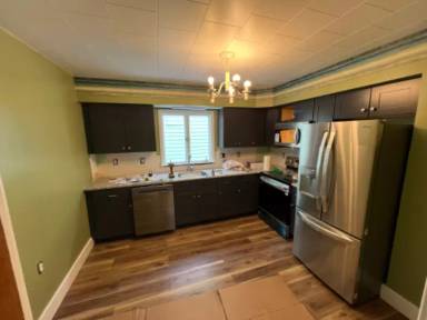 Main picture of 245 North Dr